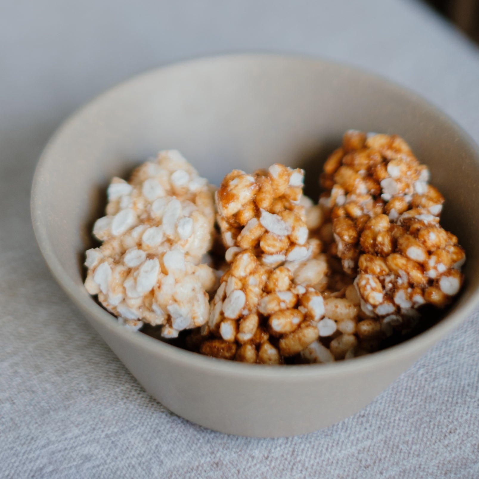 ノースカラーズ 純国産玄米おこし 90g