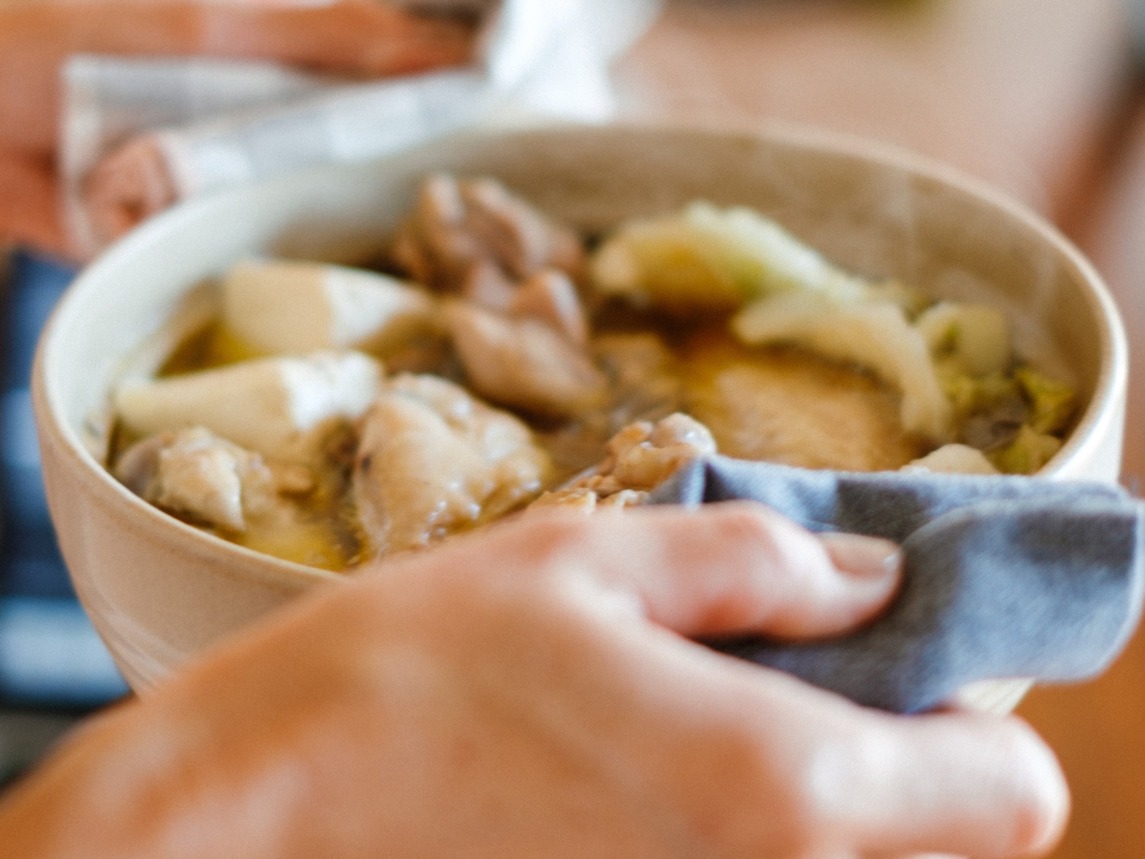 お鍋が恋しい季節♪  特別感あふれる「地鶏」をレポート