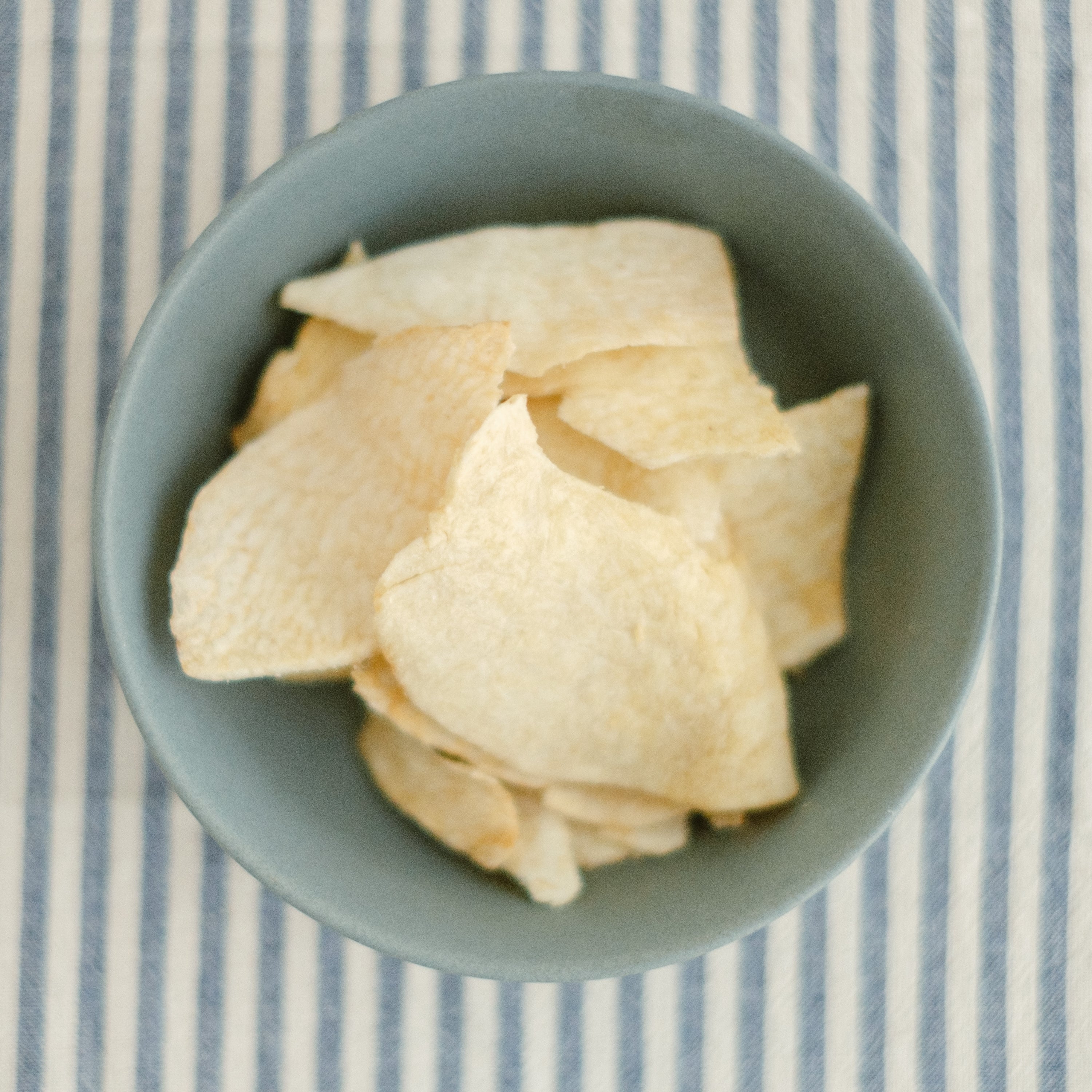 海老芋のチップス（塩味）